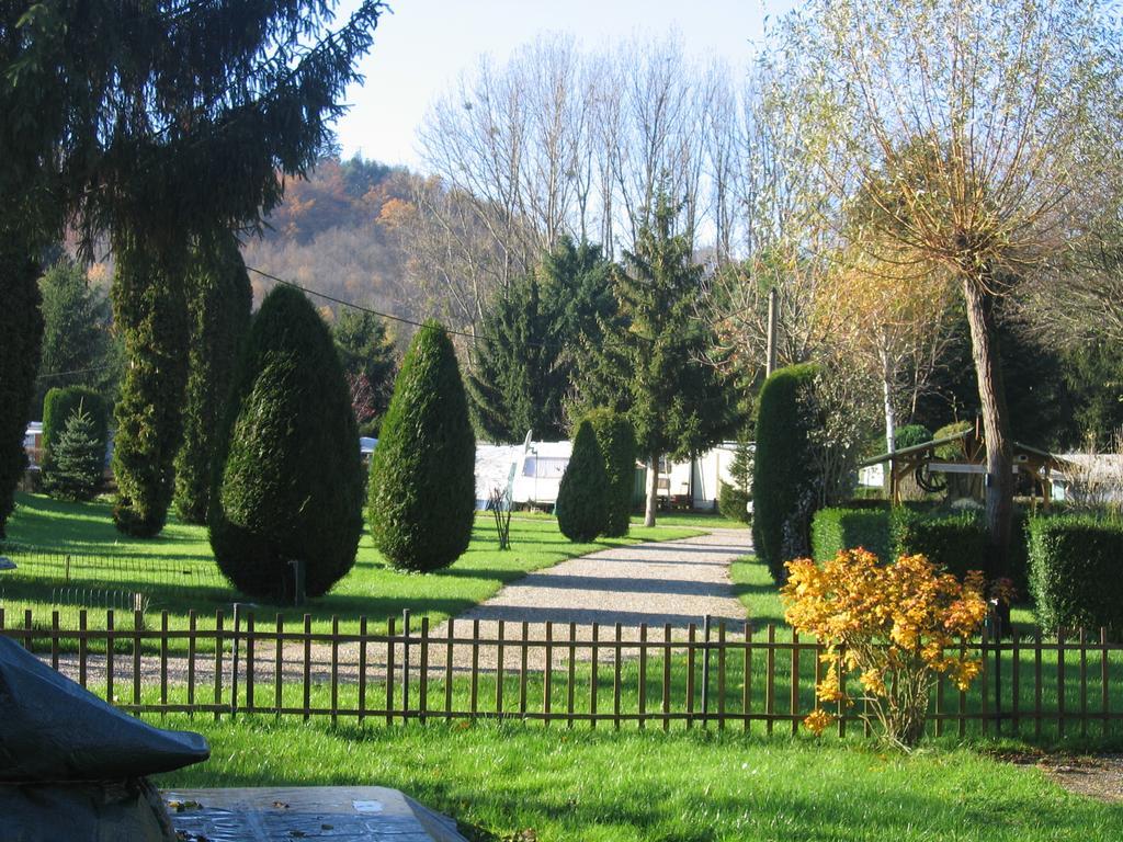 Camping Au Pays De Hanau Otel Dossenheim-sur-Zinsel Dış mekan fotoğraf